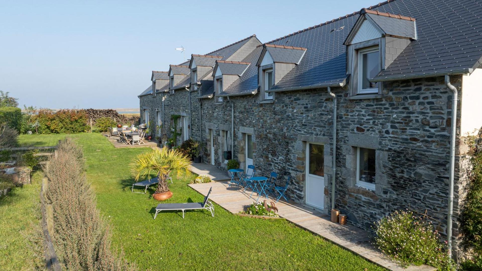Le Bout Du Monde Bed & Breakfast Bricqueville-sur-Mer Eksteriør bilde