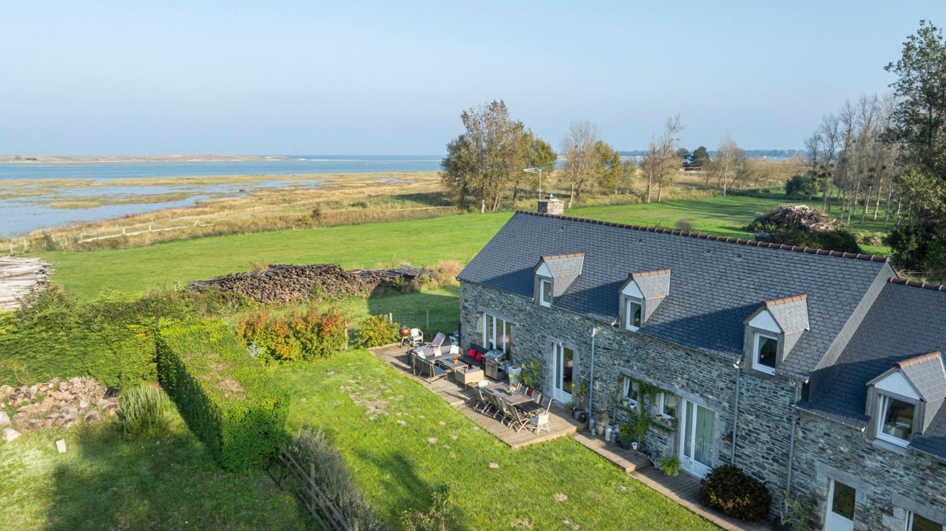 Le Bout Du Monde Bed & Breakfast Bricqueville-sur-Mer Eksteriør bilde